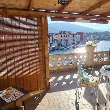 Snjezana Stari Grad (Hvar)